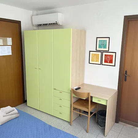 Augusta Ξενοδοχείο