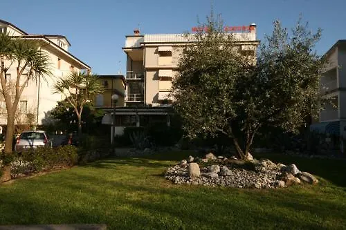 Augusta Ξενοδοχείο 3*